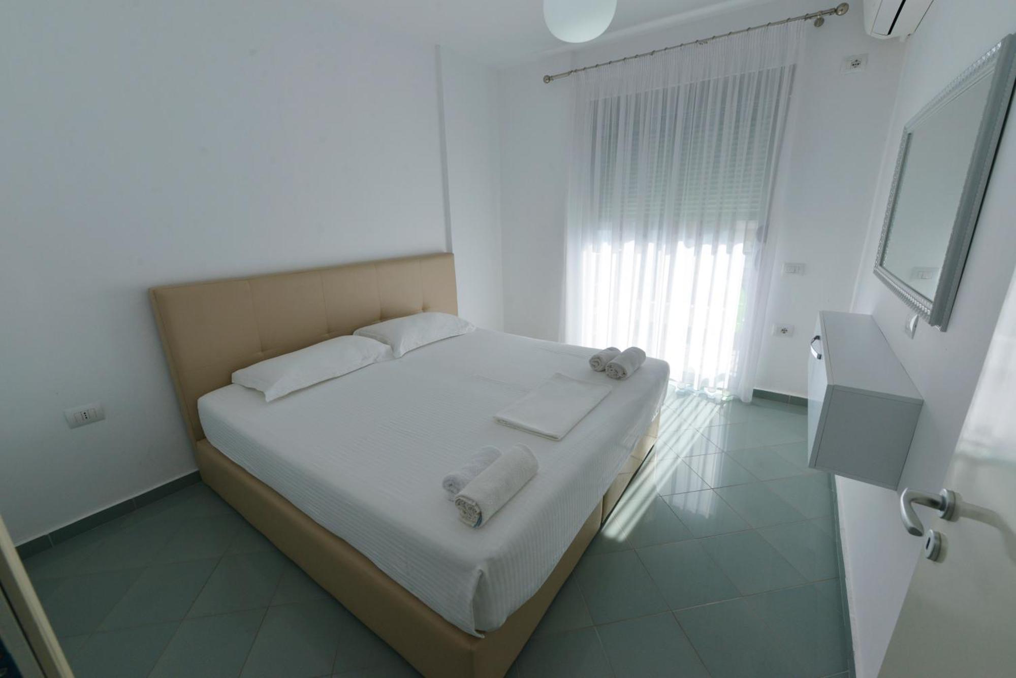 Aparthotel Miramare Sarandë Exterior foto