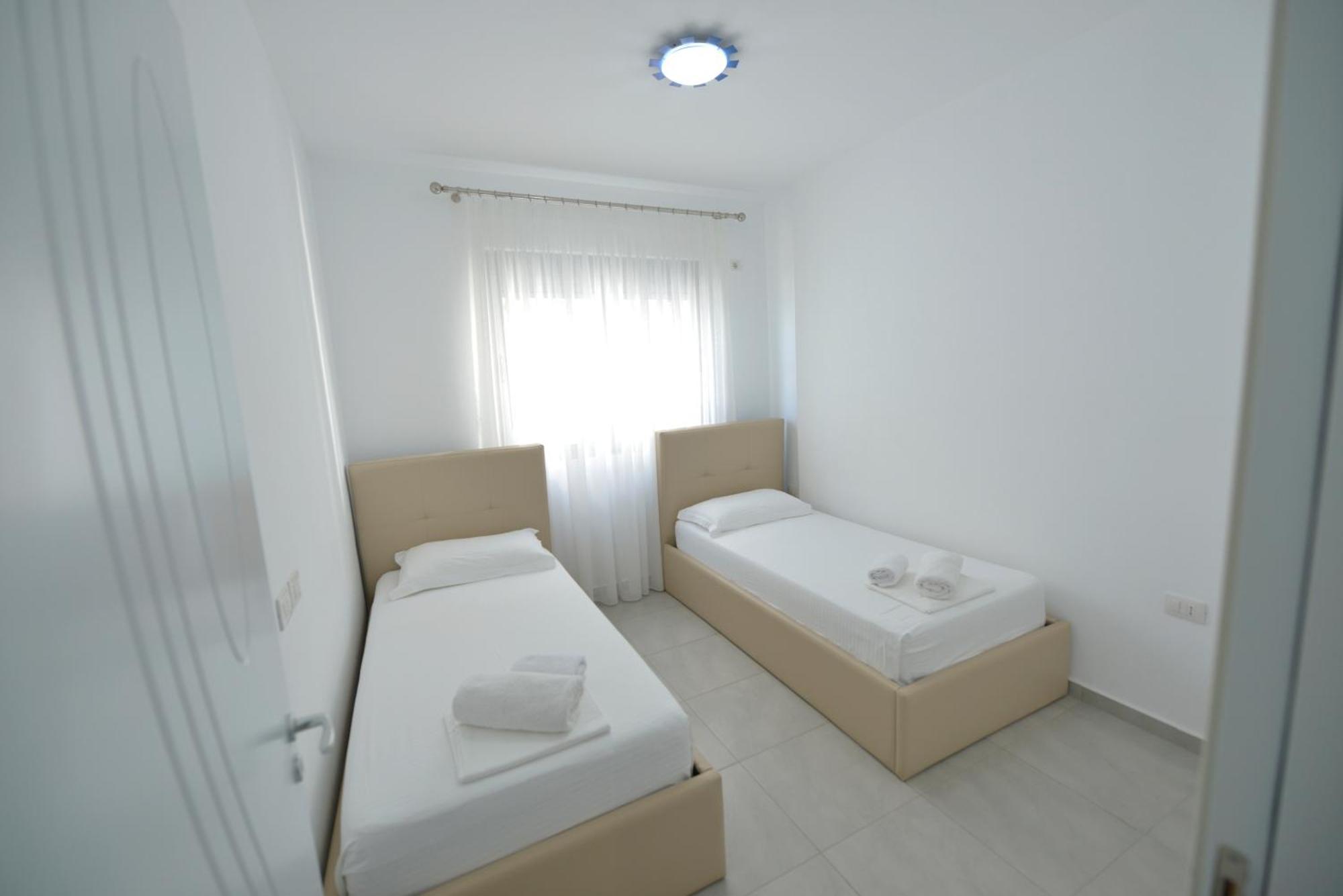 Aparthotel Miramare Sarandë Exterior foto